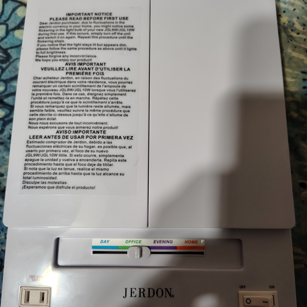Jerdon Tri Fold Makeup Mirror with Light Settings/ Magnifying/ Outlet/ NWOB